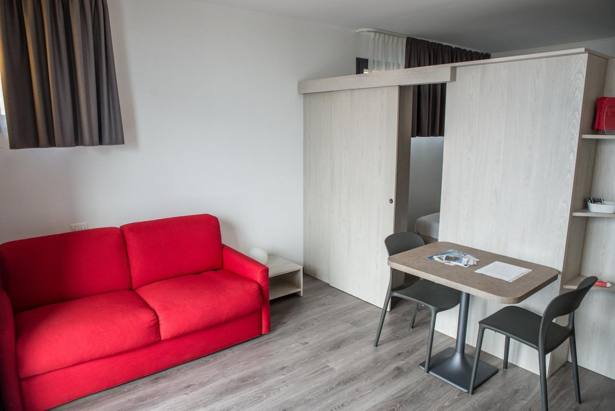 Апартаменти Residenza Luigina Варенна Номер фото
