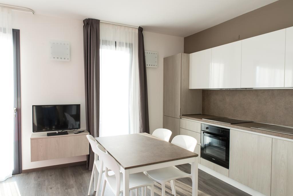 Апартаменти Residenza Luigina Варенна Номер фото